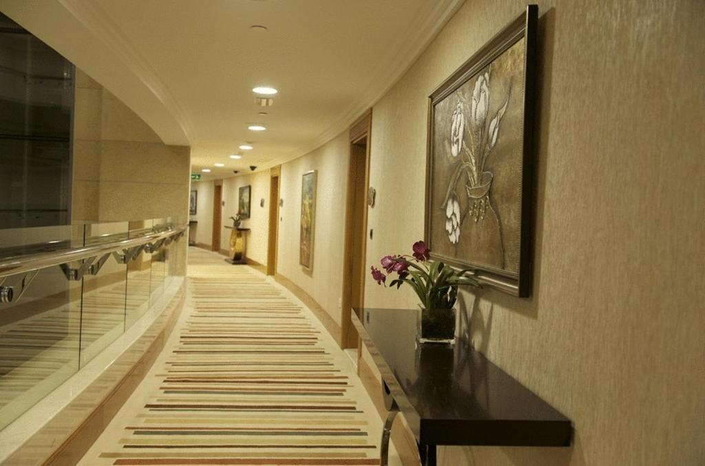 Grand Bellevue Hotel Apartment Dubai Exterior foto